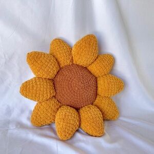 Crochet Sunflower Pillow